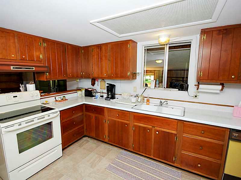 11644 Thompson Road Indianapolis, IN 46239 - Photo 7 of 24 Gallery Image 7