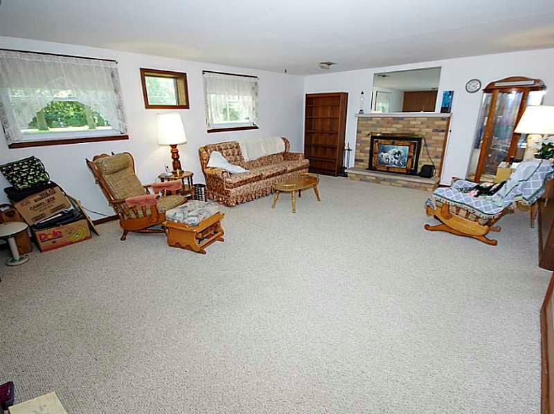 11644 Thompson Road Indianapolis, IN 46239 - Photo 9 of 24 Gallery Image 9