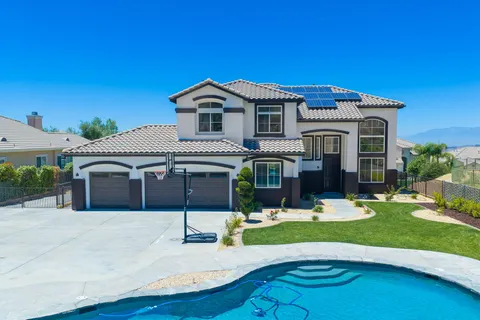 $1,075,000 | 13435 Canyon Crest Road, Yucaipa, CA 92399
