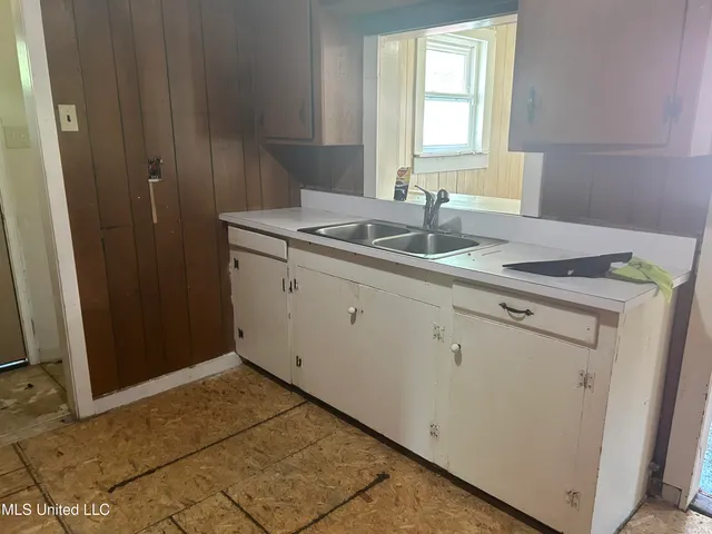 $40,000 | 3760 Douglas Avenue, Jackson, MS 39213