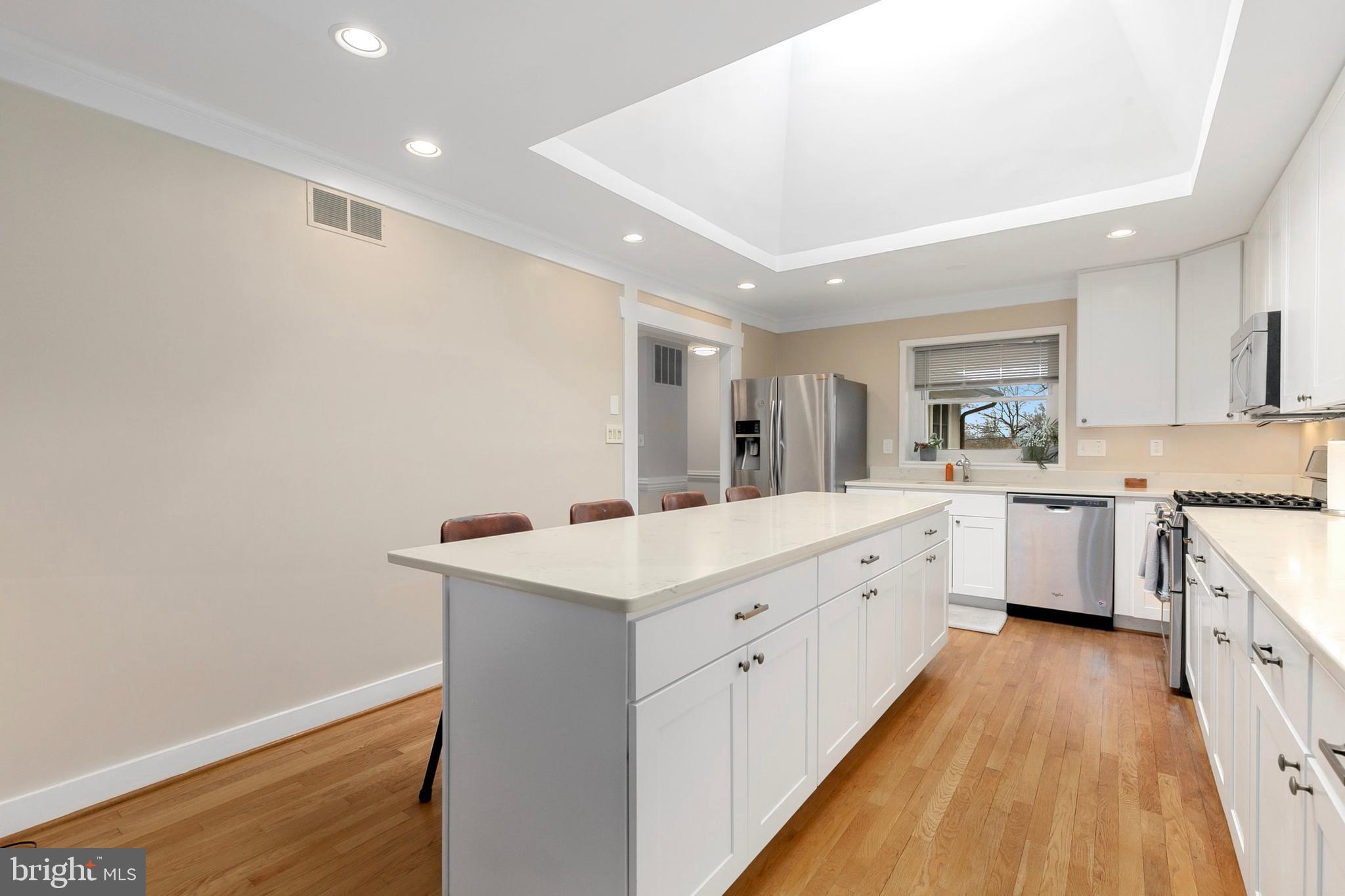 9329 Harvey Road Silver Spring, MD 20910 - Photo 14 of 56