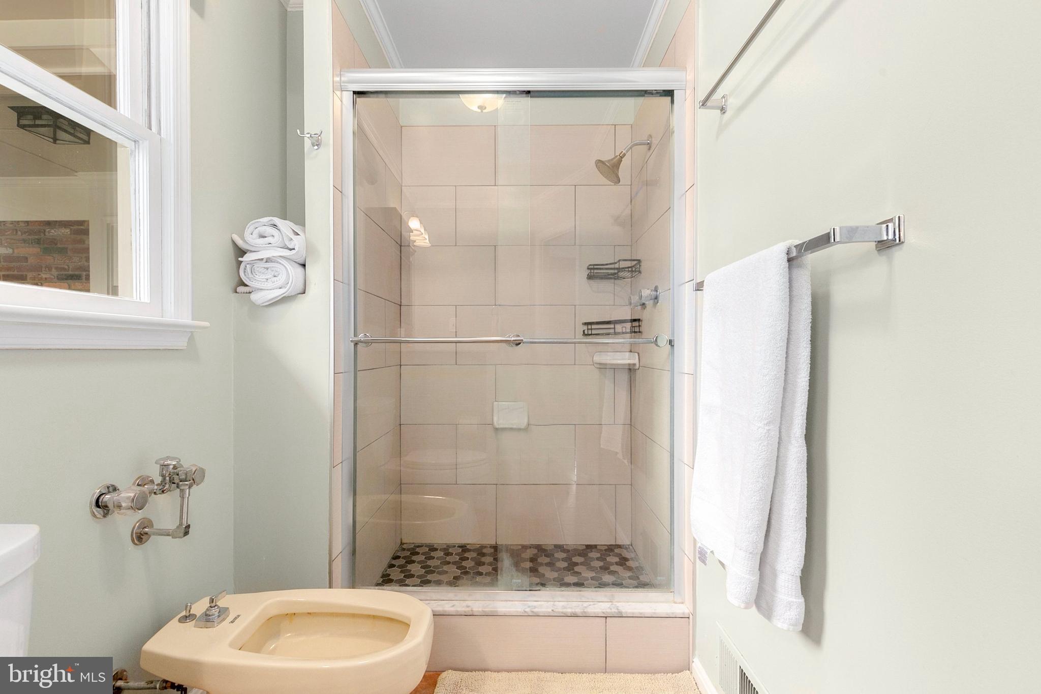 9329 Harvey Road Silver Spring, MD 20910 - Photo 35 of 56