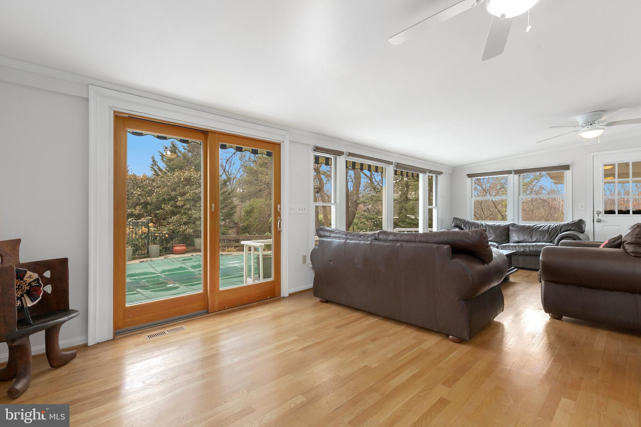 9329 Harvey Road Silver Spring, MD 20910 - Photo 8 of 56