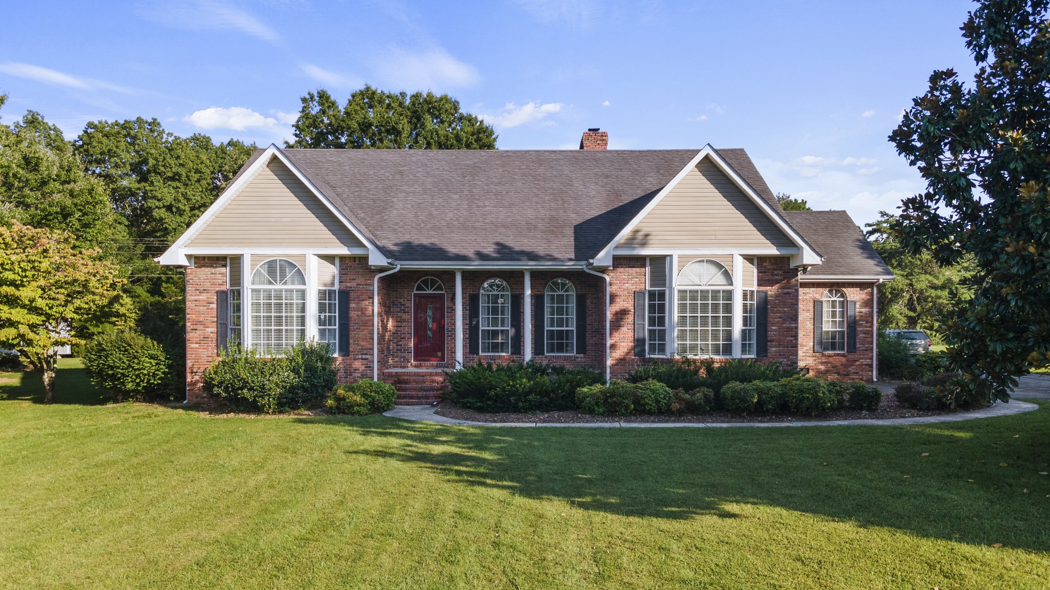 705 12 Oaks Road Tullahoma, TN 37388 - Photo 3 of 38 Gallery Image 3