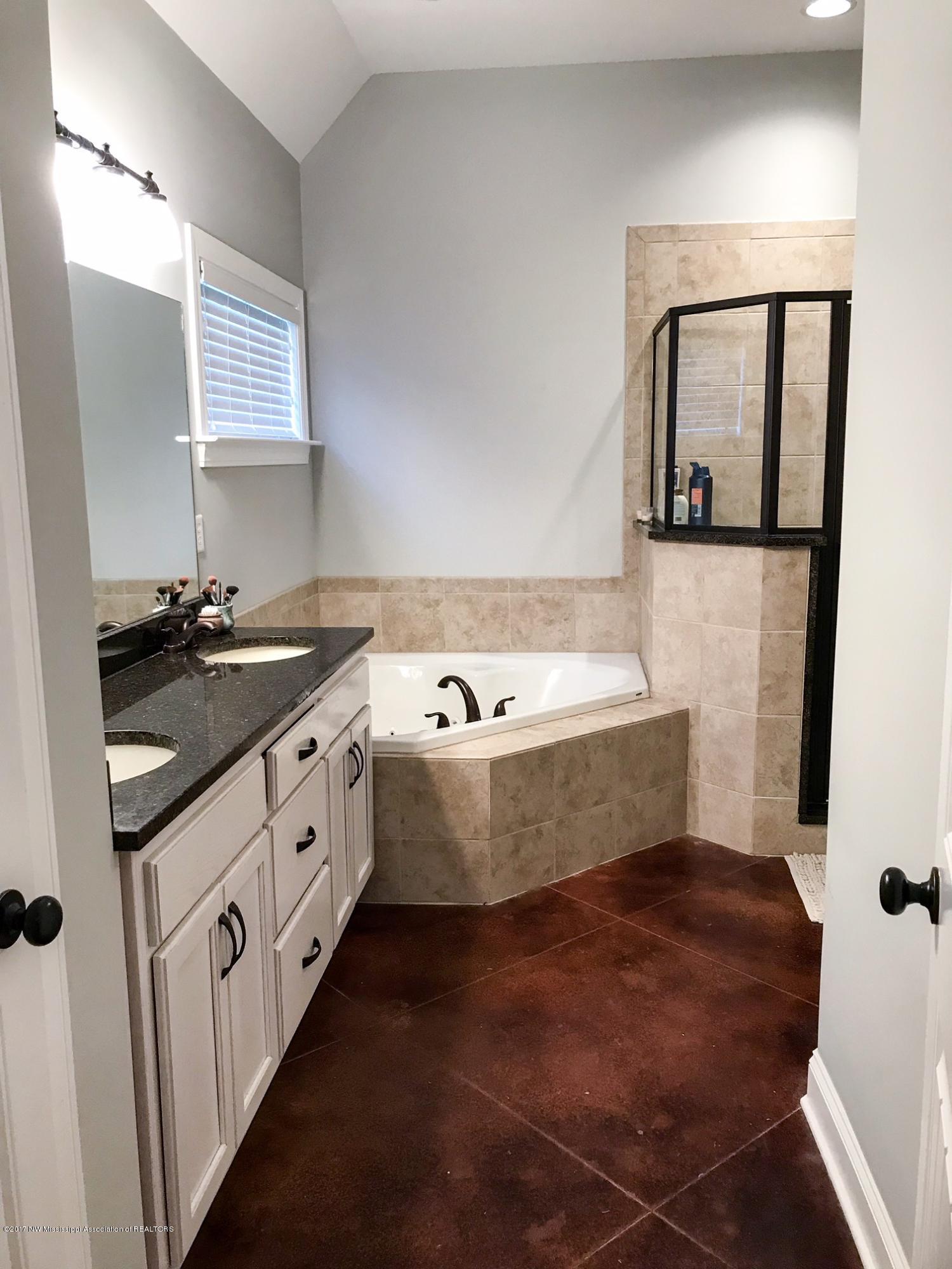 1670 Lyles Road Senatobia, MS 38668 - Photo 22 of 23 IMG_2576