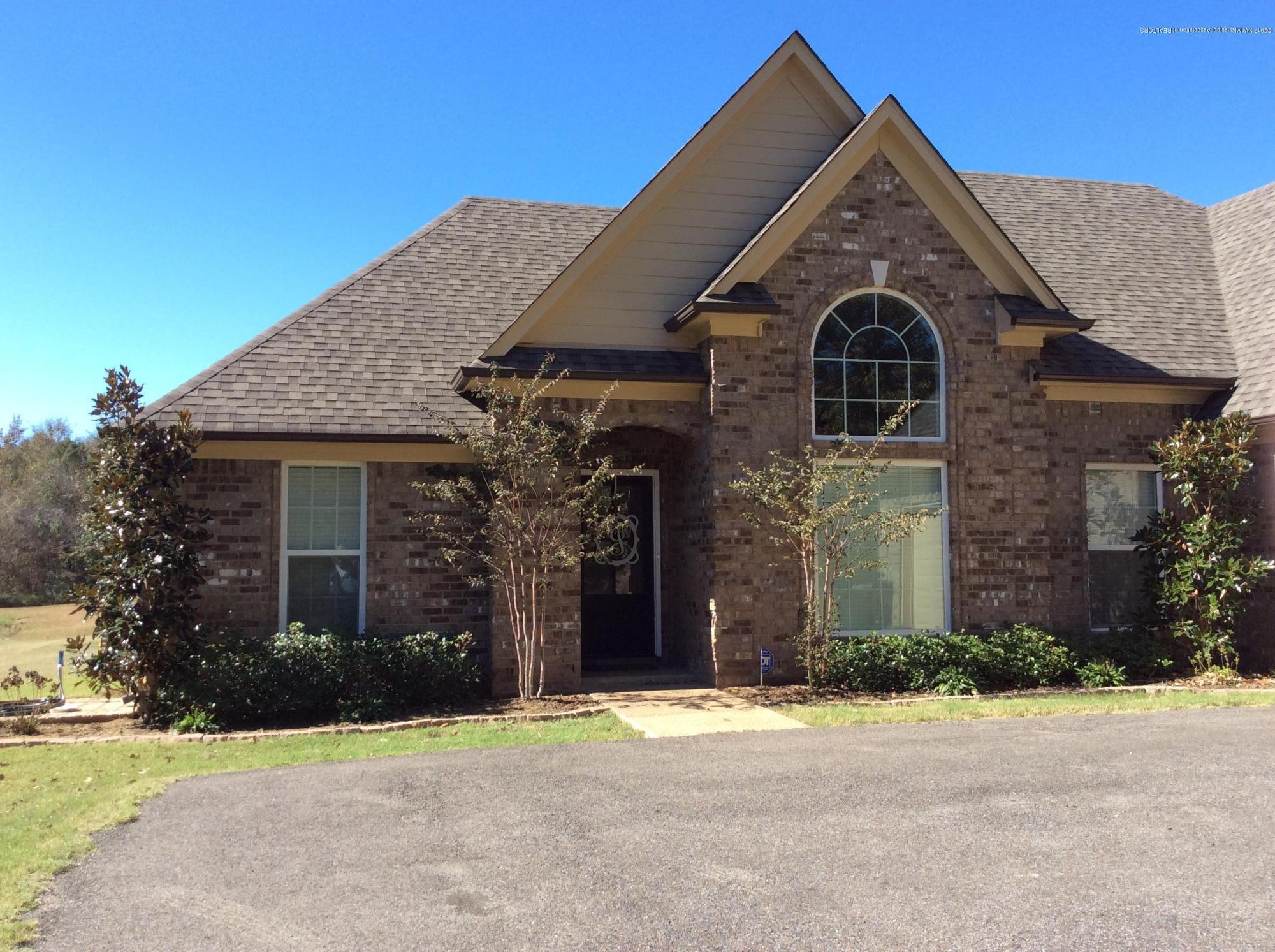 1670 Lyles Road Senatobia, MS 38668 - Photo 4 of 23 IMG_4174