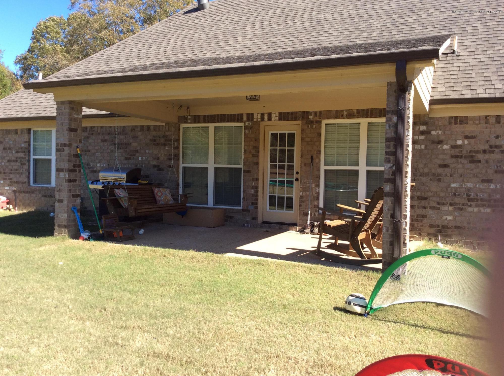 1670 Lyles Road Senatobia, MS 38668 - Photo 5 of 23 IMG_4173