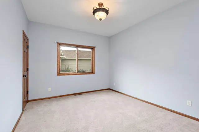 $550,000 | 1986 Laquey Avenue Northeast, St. Michael, MN 55376