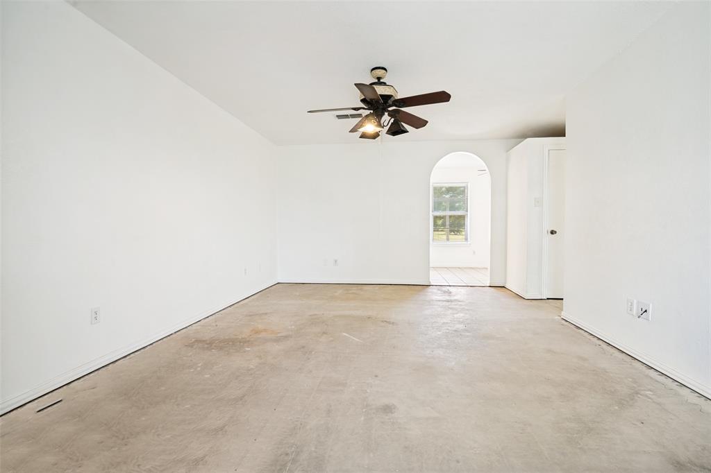 6105 Country Corner Lane Terrell, TX 75161 - Photo 6 of 27