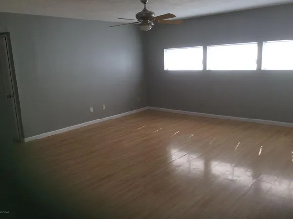 $1,250 | 2694 East Oakleaf Drive, Tempe, AZ 85288