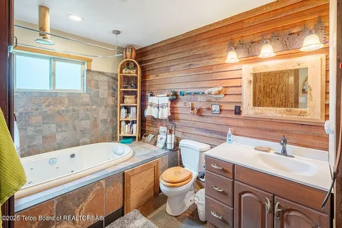 $795,000 | 5177 Hwy 34 Wayan Id 83285, Wayan, ID 83285