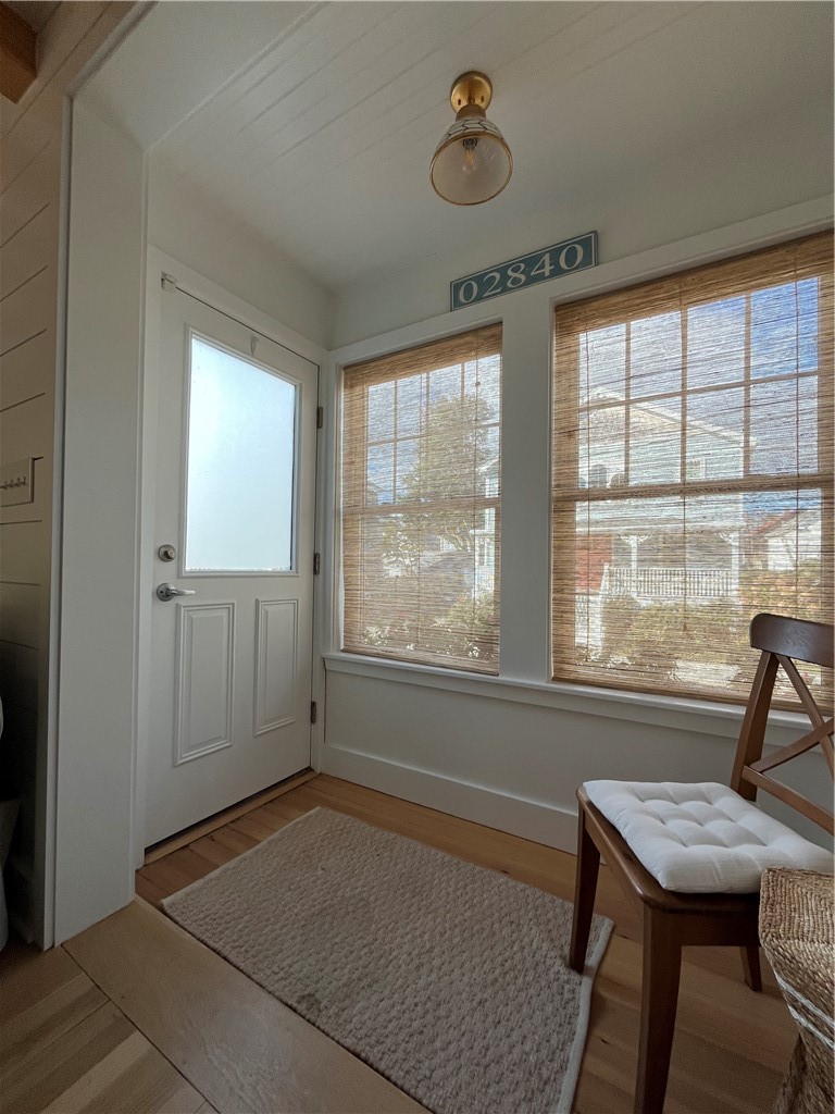 21 Connection Street Newport, RI 02840 - Photo 6 of 29