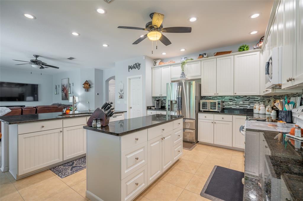 309 Royal Bonnet Drive Apollo Beach, FL 33572 - Photo 9 of 59