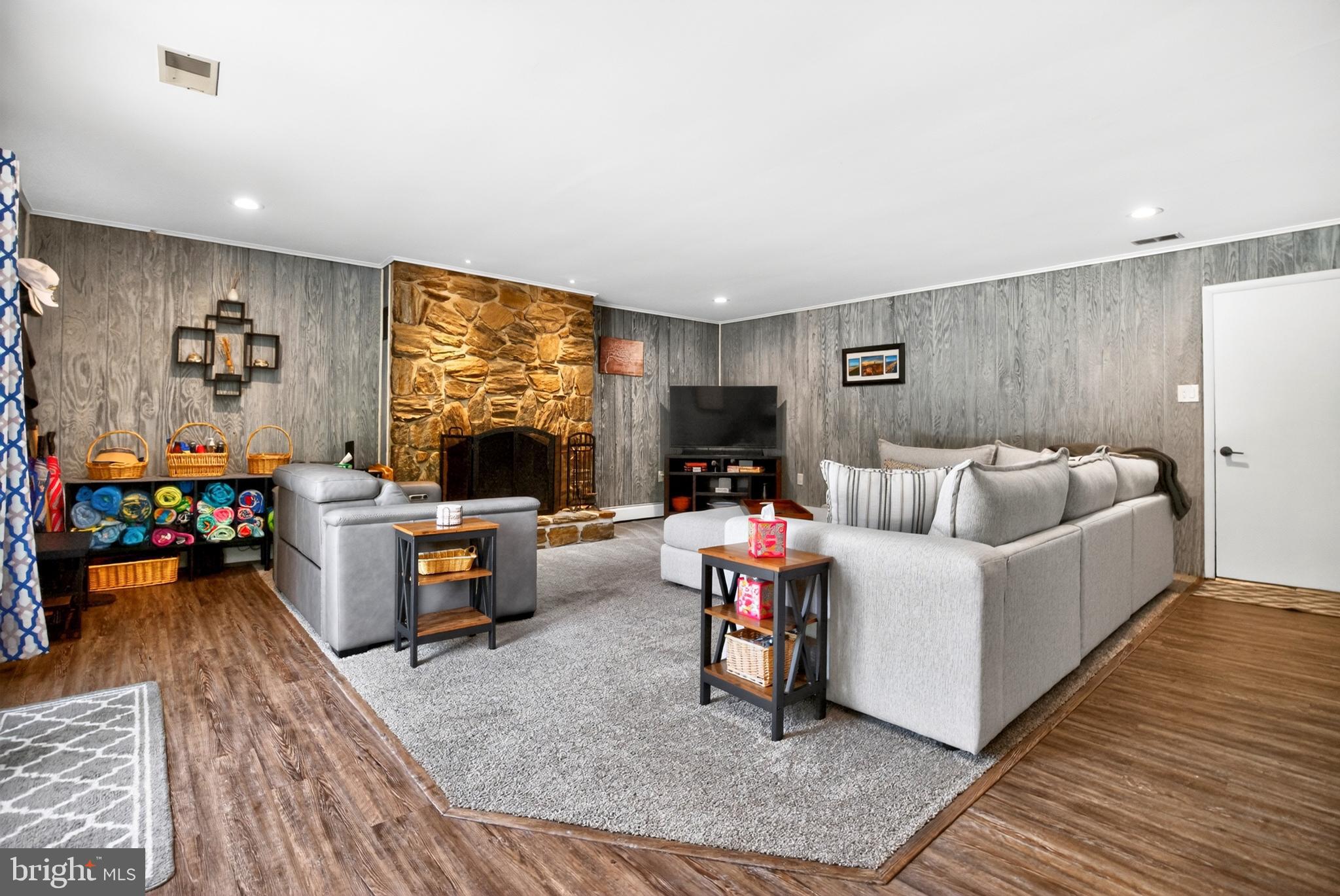 1121 Chelsea Road Aston, PA 19014 - Photo 4 of 18