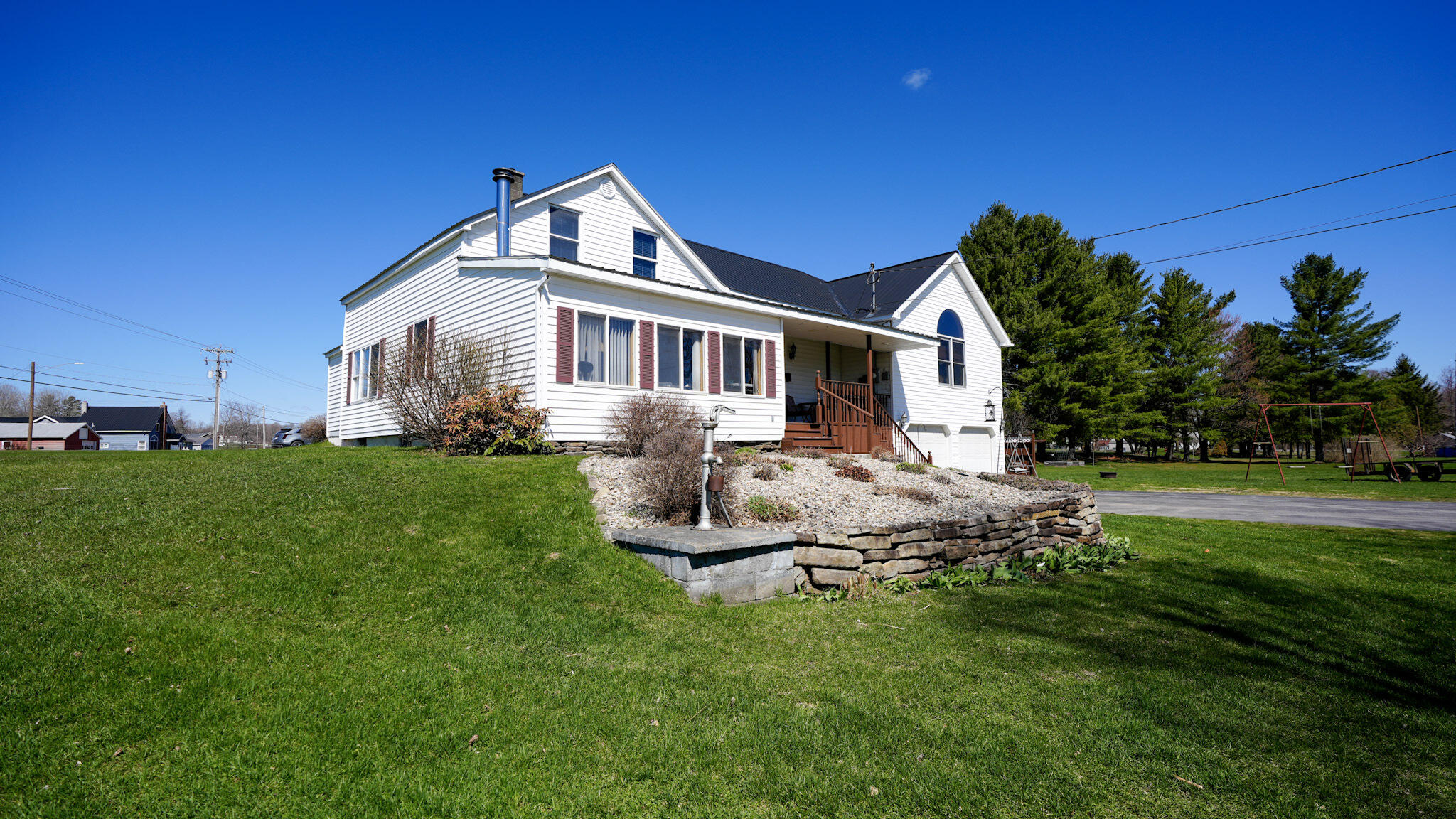 7 Town Hall Road Mooers Forks, NY 12959 - Photo 2 of 45 Exterior