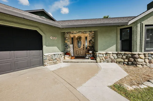 $685,000 | 4204 Sudden Wind Court, Redding, CA 96001