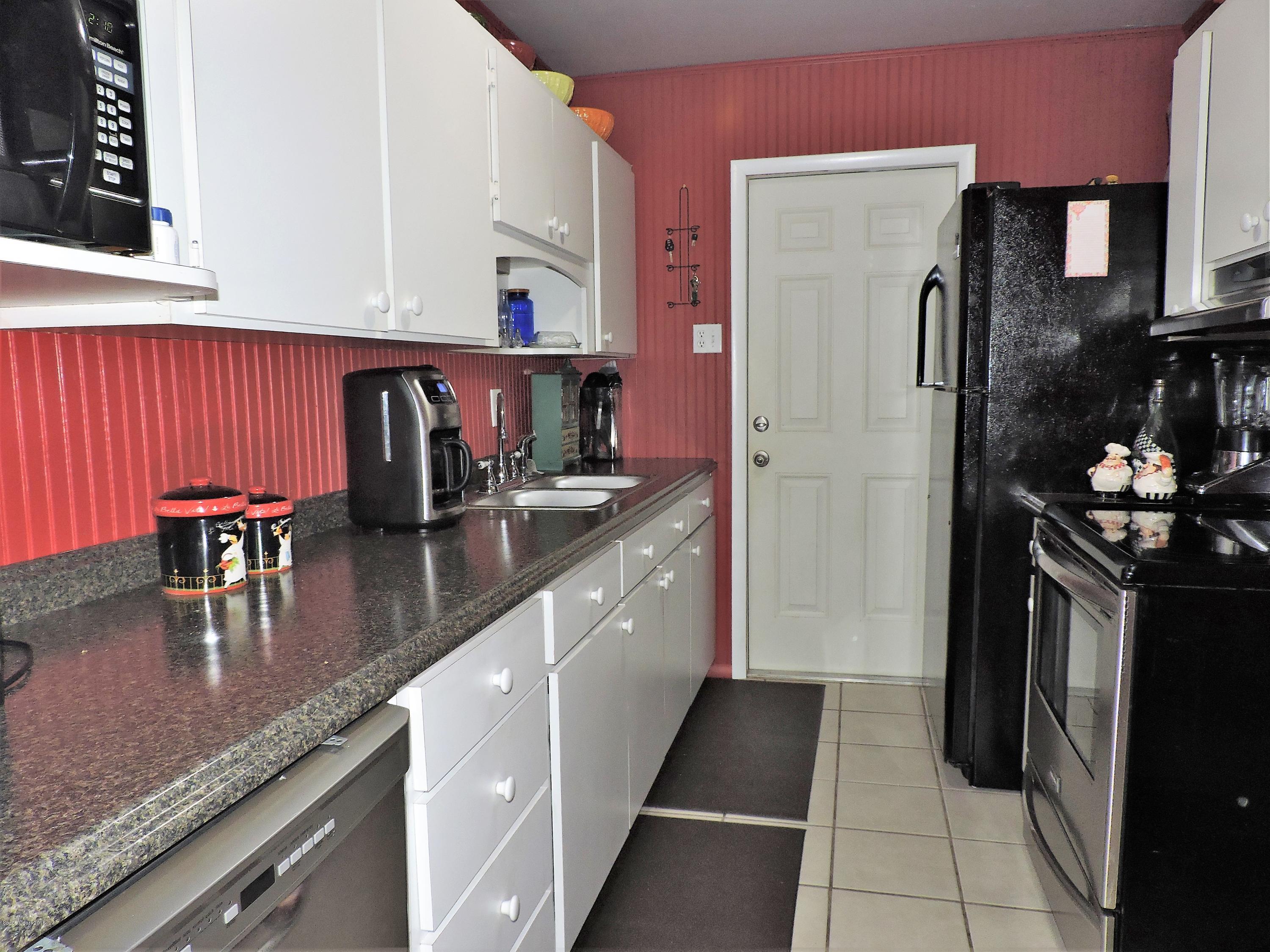 1217 Duke Way Cocoa, FL 32922 - Photo 4 of 16 Kitchen