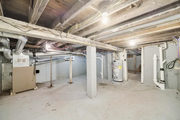 $174,900 | 112 Hancock Street, Manistee, MI 49660