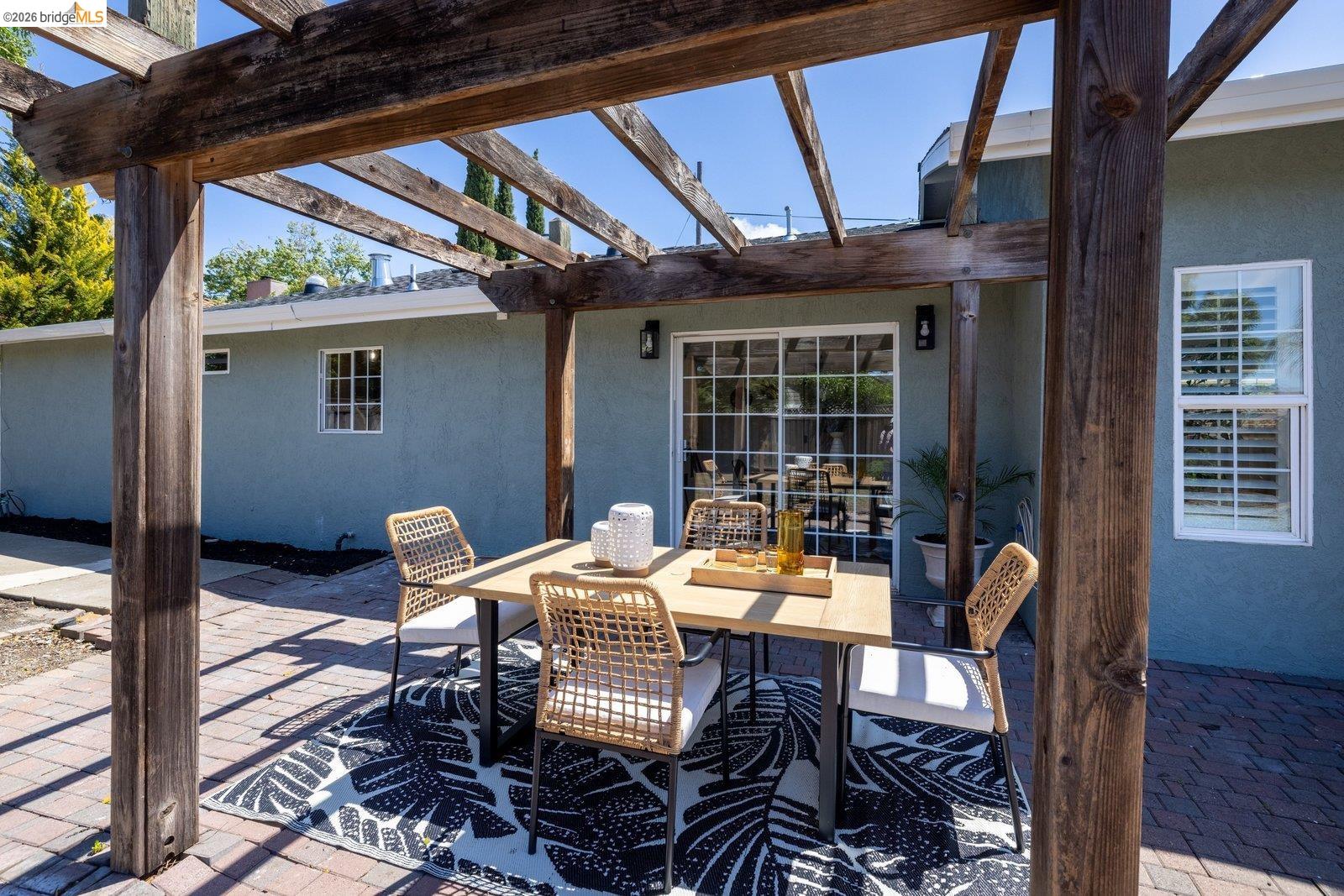 1827 Briscoe Lane Concord, CA 94521 - Photo 14 of 47