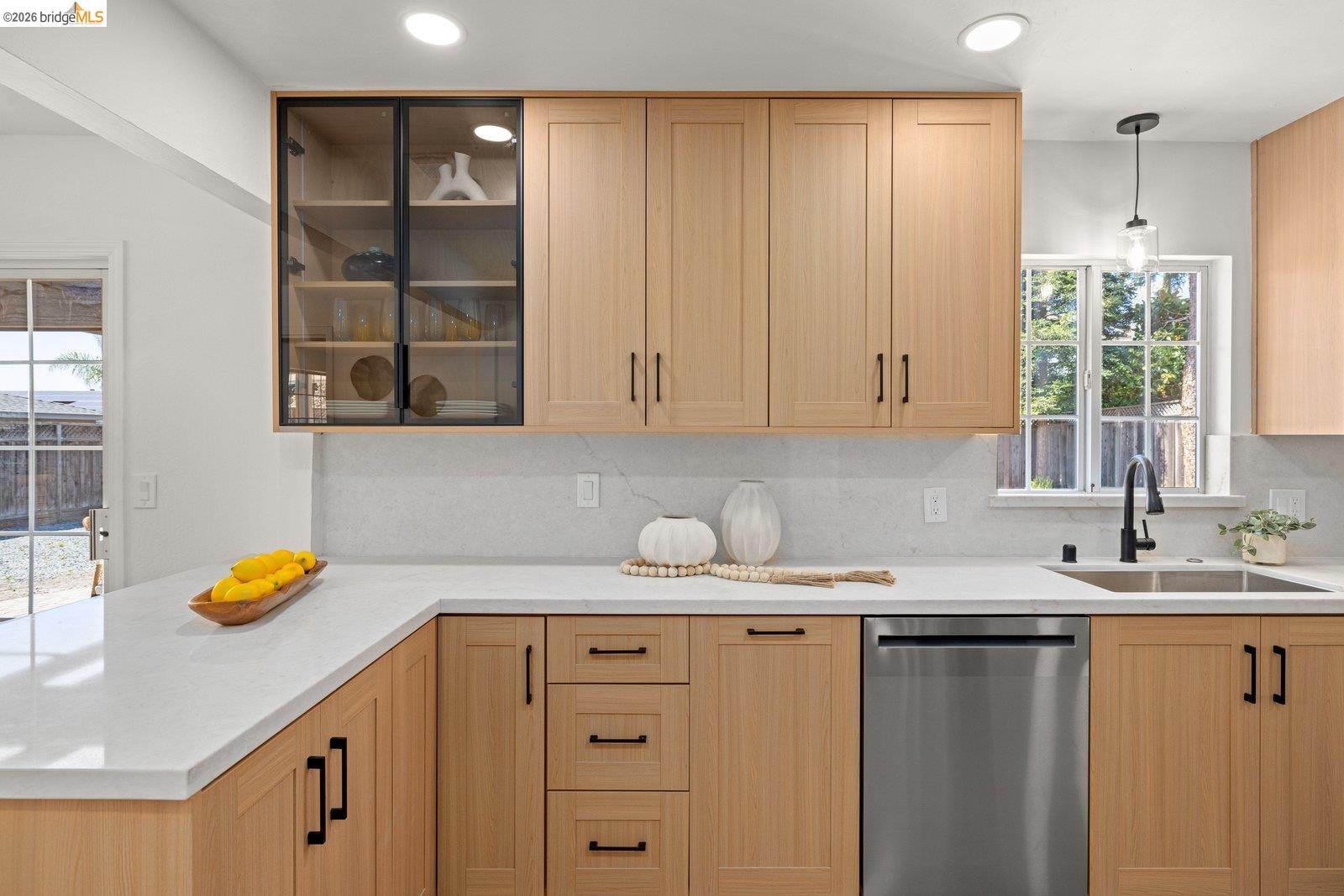 1827 Briscoe Lane Concord, CA 94521 - Photo 17 of 47