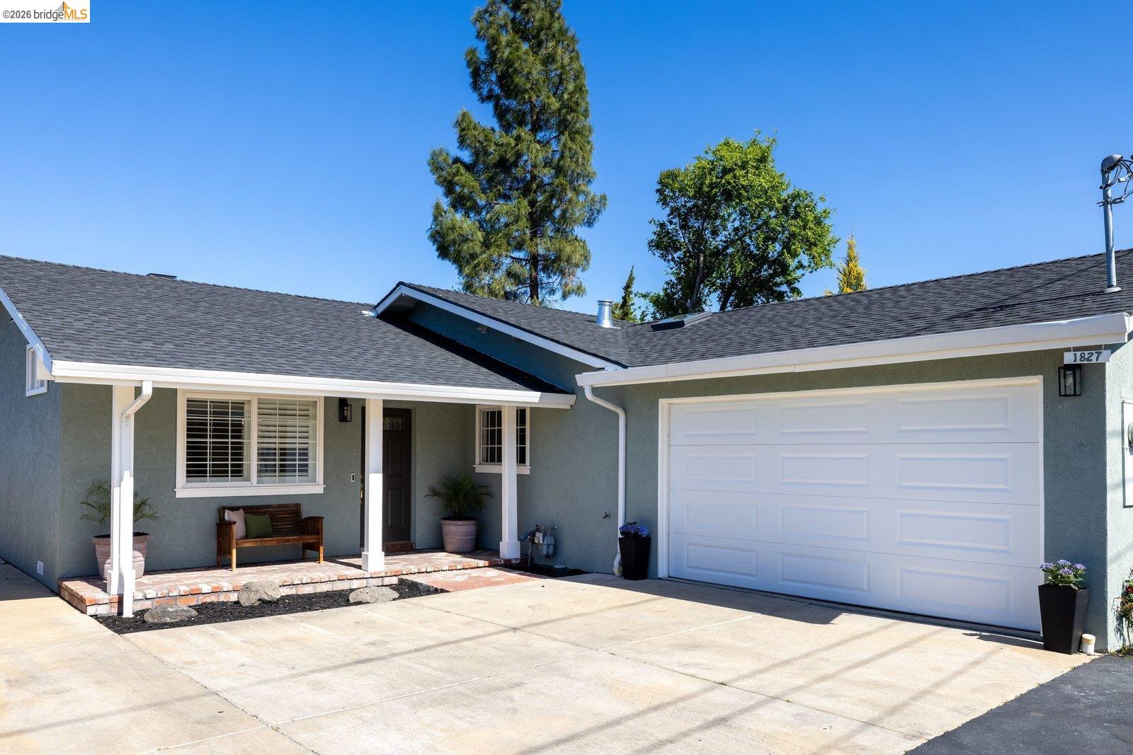 1827 Briscoe Lane Concord, CA 94521 - Photo 3 of 47