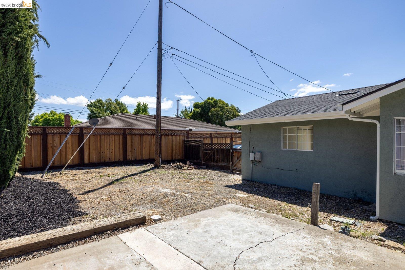 1827 Briscoe Lane Concord, CA 94521 - Photo 39 of 47