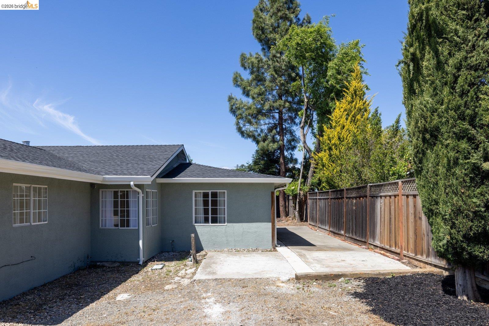 1827 Briscoe Lane Concord, CA 94521 - Photo 40 of 47