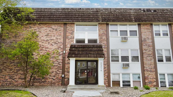 $895 | 2216 Pleasant Avenue, Unit 205, Minneapolis, MN 55404