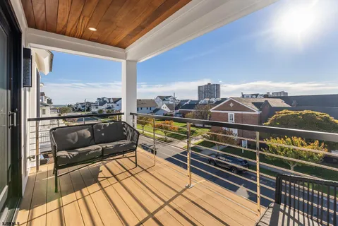 $8,999,000 | 1 South Sumner Avenue, Margate City, NJ 08402