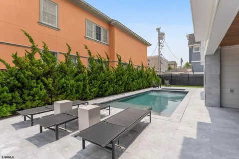 $8,999,000 | 1 South Sumner Avenue, Margate City, NJ 08402