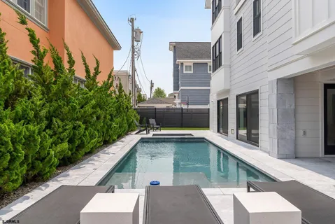 $8,999,000 | 1 South Sumner Avenue, Margate City, NJ 08402