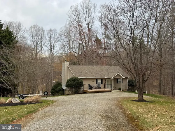 $749,000 | 290 Dodee Lane, Union Hall, VA 24176