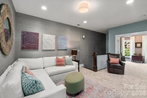 $1,075,000 | 3702 Selwyn Avenue, Charlotte, NC 28209