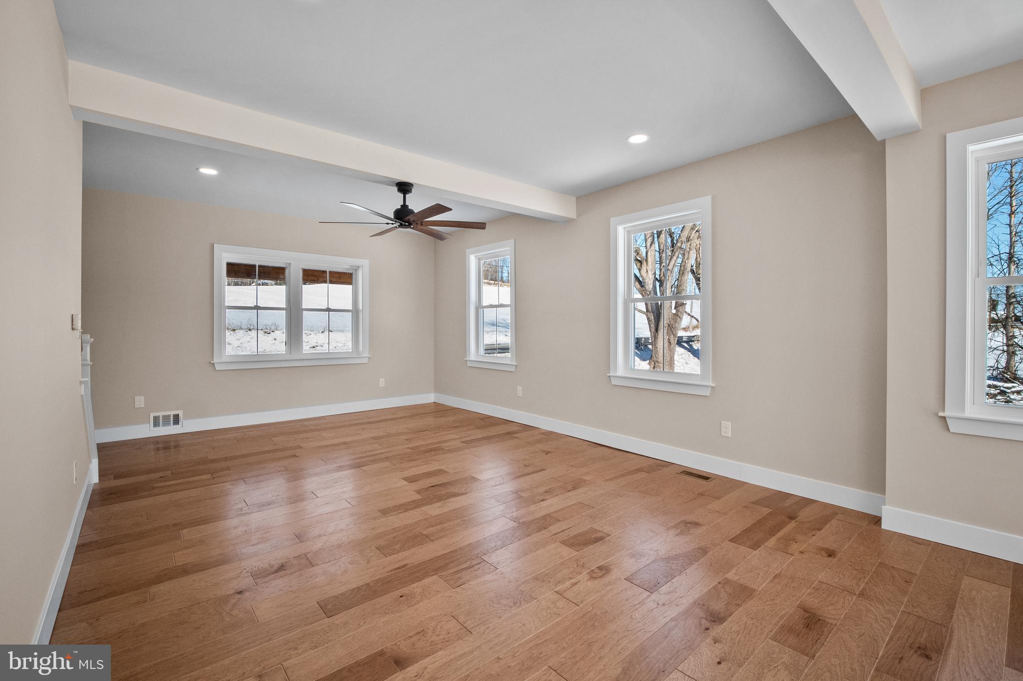 5471 Oley Turnpike Road Reading, PA 19606 - Photo 4 of 41