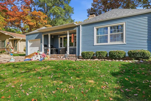 $325,000 | 328 North 115th Street, Wauwatosa, WI 53226