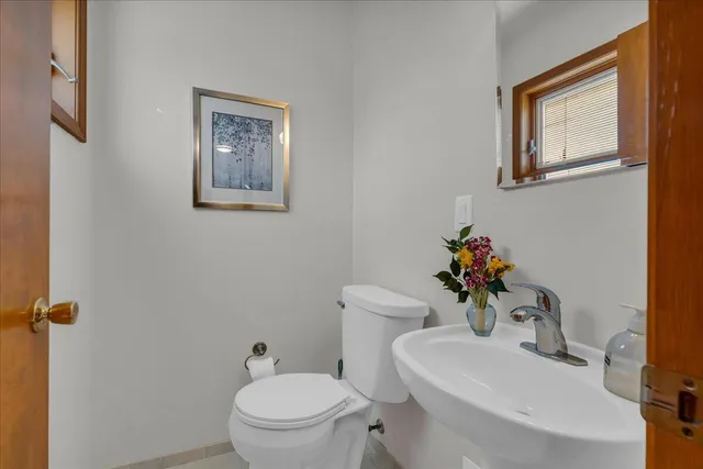 $285,000 | 28665 Campbell Drive, Warren, MI 48093