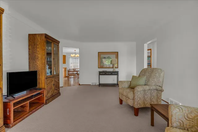 $285,000 | 28665 Campbell Drive, Warren, MI 48093