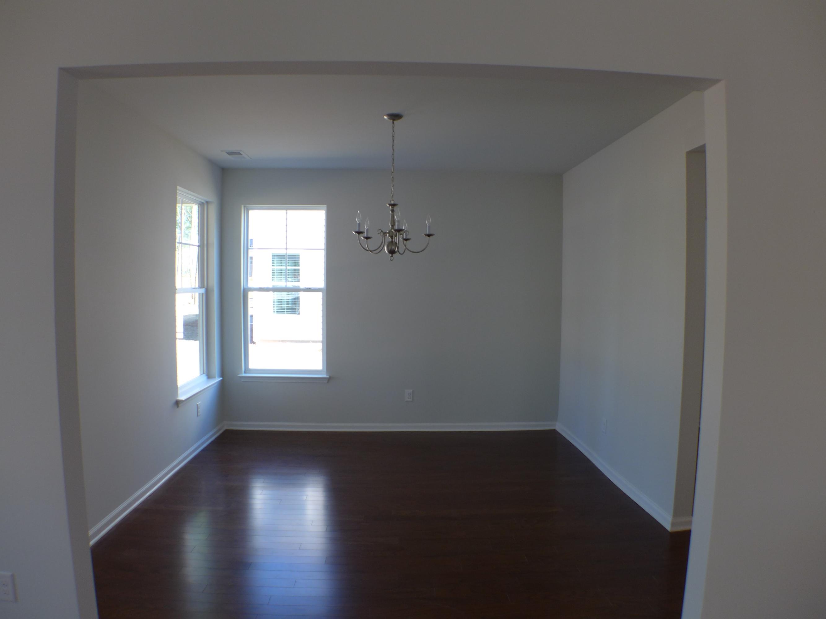 156 Hickory Ridge Way Summerville, SC 29483 - Photo 9 of 42 Dining area