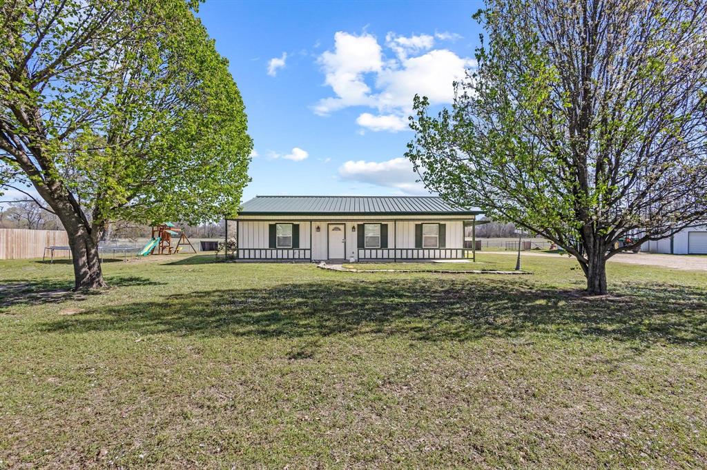 521 County Road Blossom, TX 75416 - Photo 1 of 40