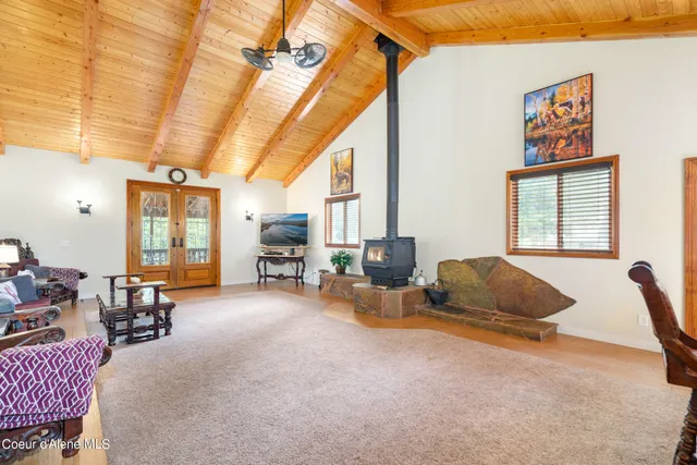 $630,000 | 487404 Highway 95 Sandpoint Id 83864, Sandpoint, ID 83864