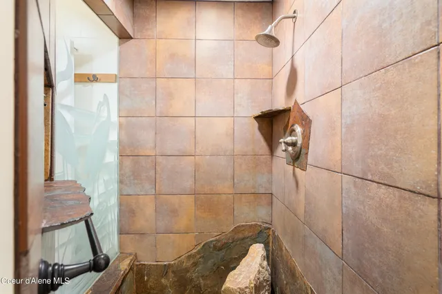 $630,000 | 487404 Highway 95 Sandpoint Id 83864, Sandpoint, ID 83864