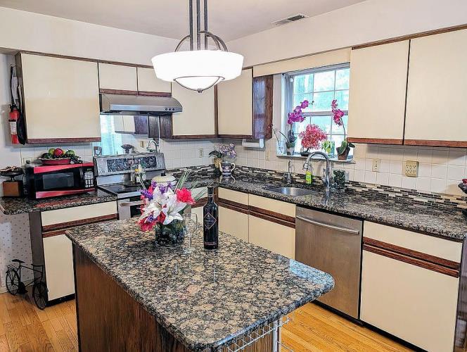 1535 Willow Pond Drive Yardley, PA 19067 - Photo 13 of 31