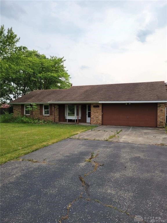 3161 South Tecumseh Road Springfield, OH 45502 - Photo 1 of 4