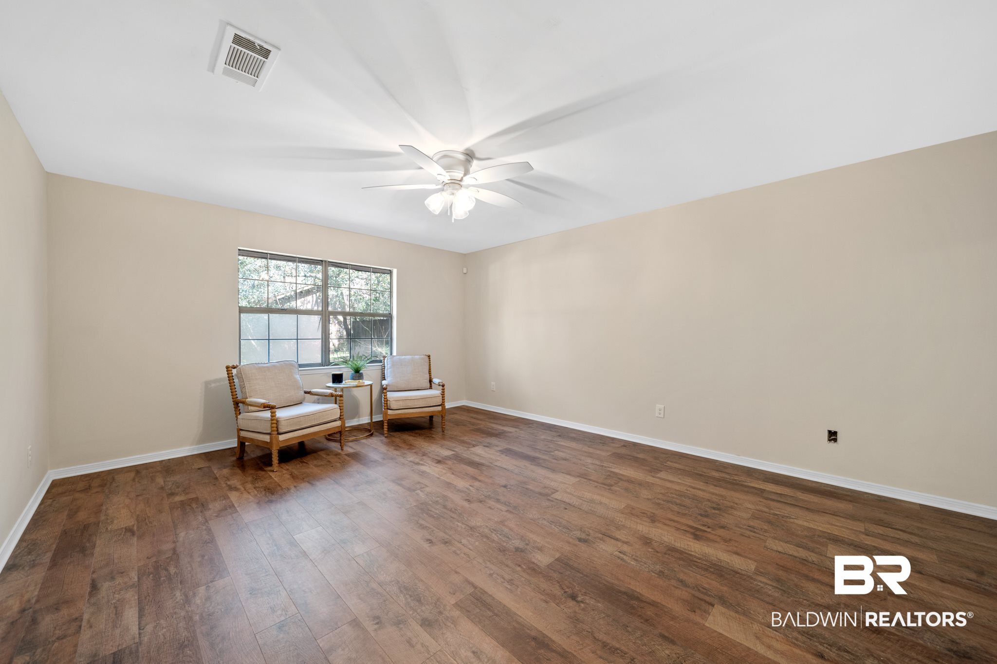 590 Ridgewood Drive Daphne, AL 36526 - Photo 11 of 27 Master Bedroom