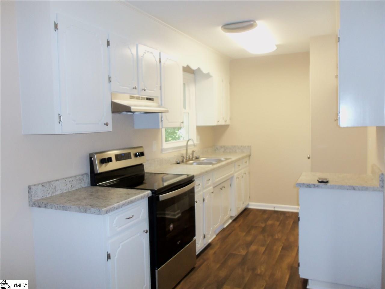 200 Wingo Road Wellford, SC 29385 - Photo 3 of 12 Gallery Image 3