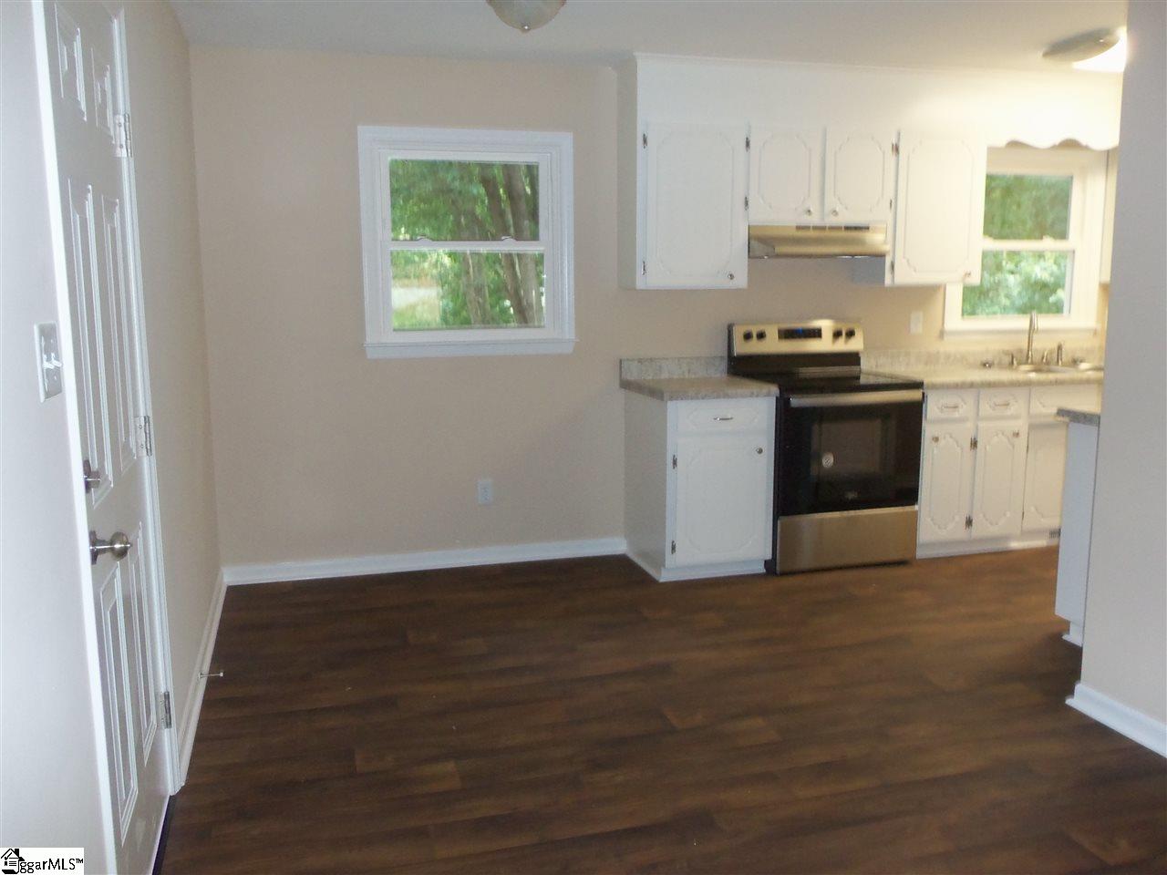 200 Wingo Road Wellford, SC 29385 - Photo 4 of 12 Gallery Image 4