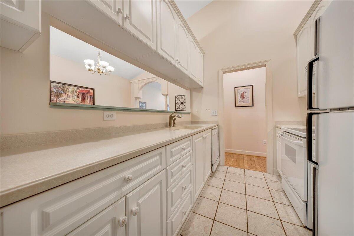 75 Stone Ridge Lane Daleville, VA 24083 - Photo 7 of 22 Kitchen w/Ample Cabinets