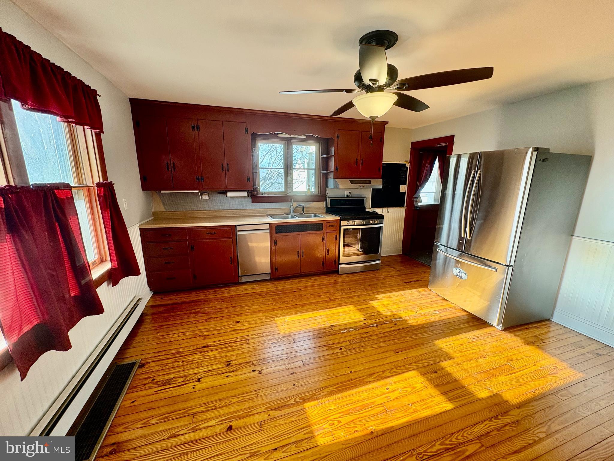 424 Lampeter Road Lancaster, PA 17602 - Photo 6 of 41 a view of kitchen with sink microwave and refrigerator