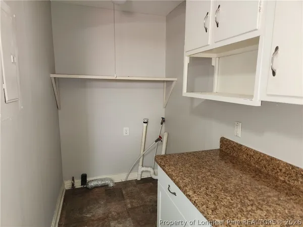 $1,100 | 469 McBain Drive, Fayetteville, NC 28305