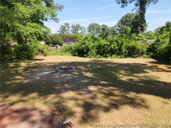 $1,100 | 469 McBain Drive, Fayetteville, NC 28305